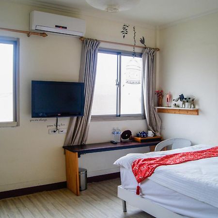 Ding Ding Homestay Ťin-chua Pokoj fotografie
